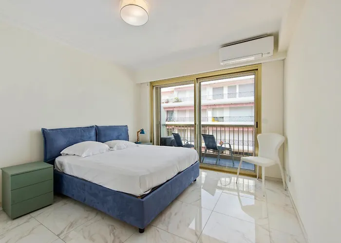 Superbe 3 Pieces Vue Mer, Climatisation, Balcon