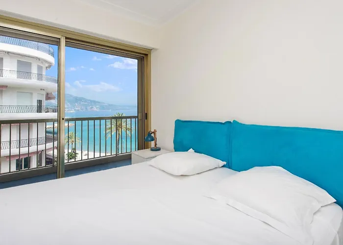 Superbe 3 Pieces Vue Mer, Climatisation, Balcon شقة روكوبرُن كاب مارتي