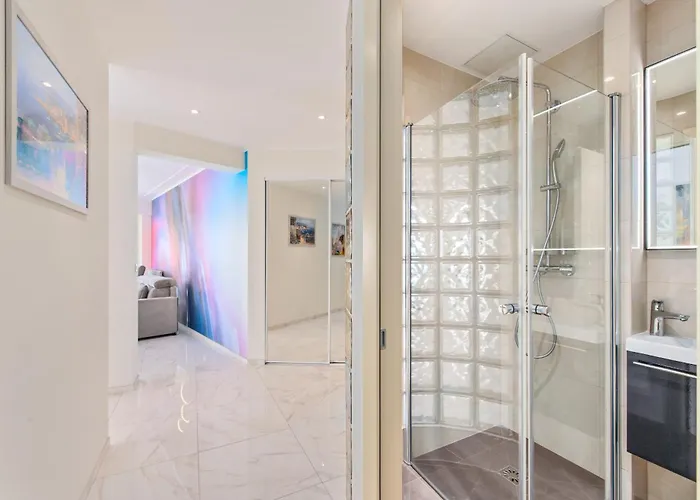 شقة Superbe 3 Pieces Vue Mer, Climatisation, Balcon روكوبرُن كاب مارتي